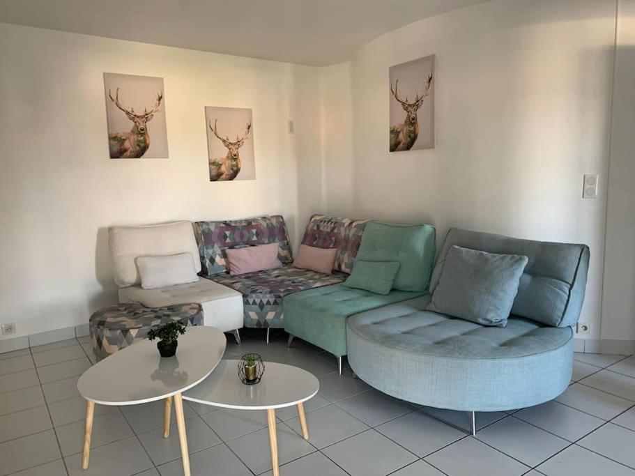La Loggia Superbe Appartement Pierry Luaran gambar
